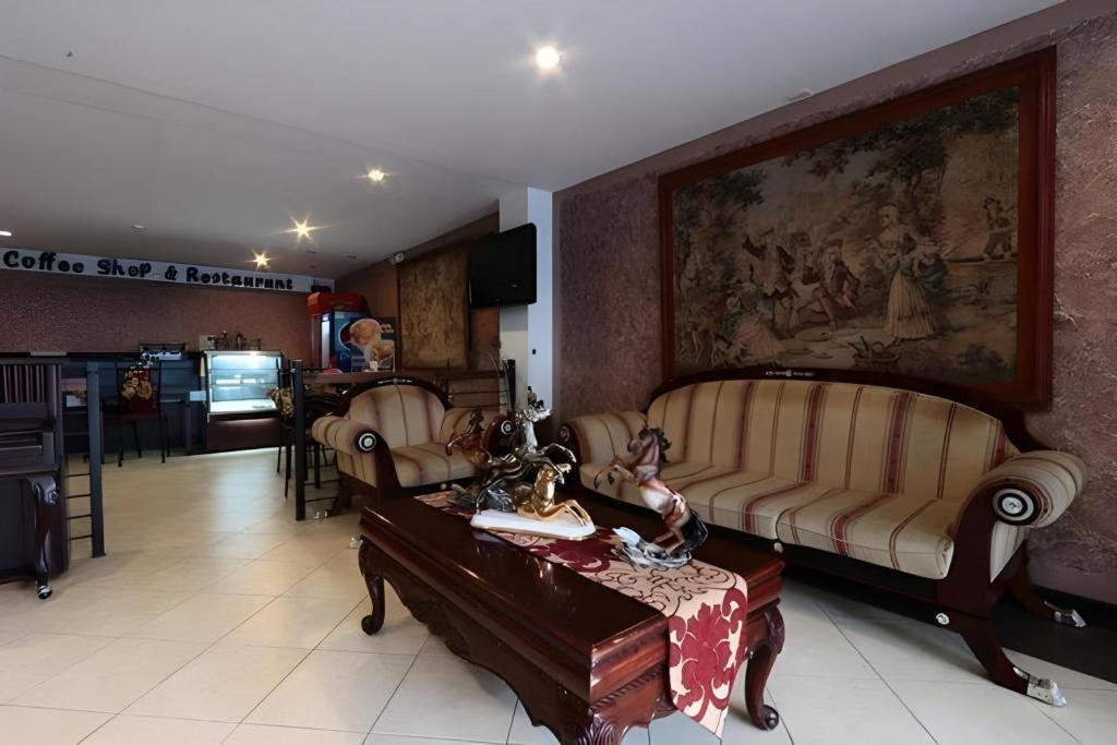 D' Leonor Hotel Davao Exterior photo